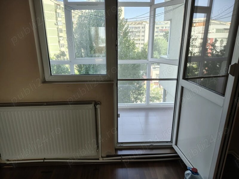 Berceni, Piata Sudului, Obregia, bloc reabilitat, centrala proprie, metrou